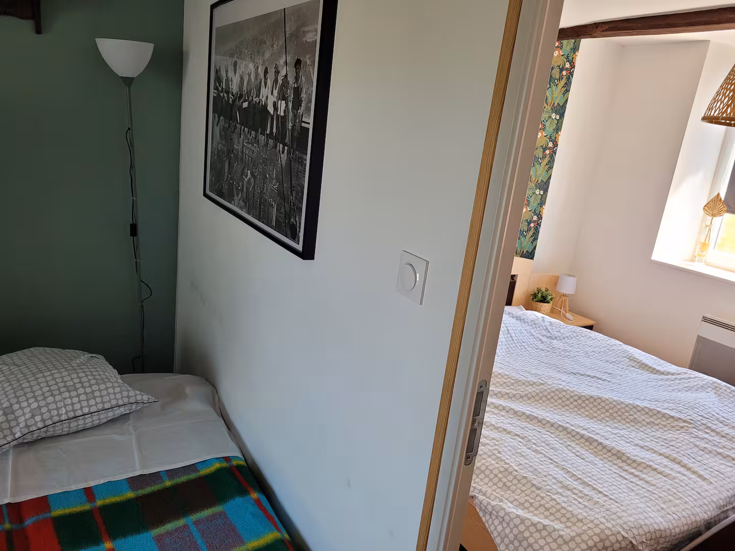 Vue chambre et canapé convertible